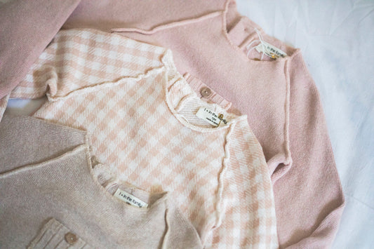 Boutique seconde main vs Vinted : pourquoi choisir notre boutique pour habiller votre enfant ?