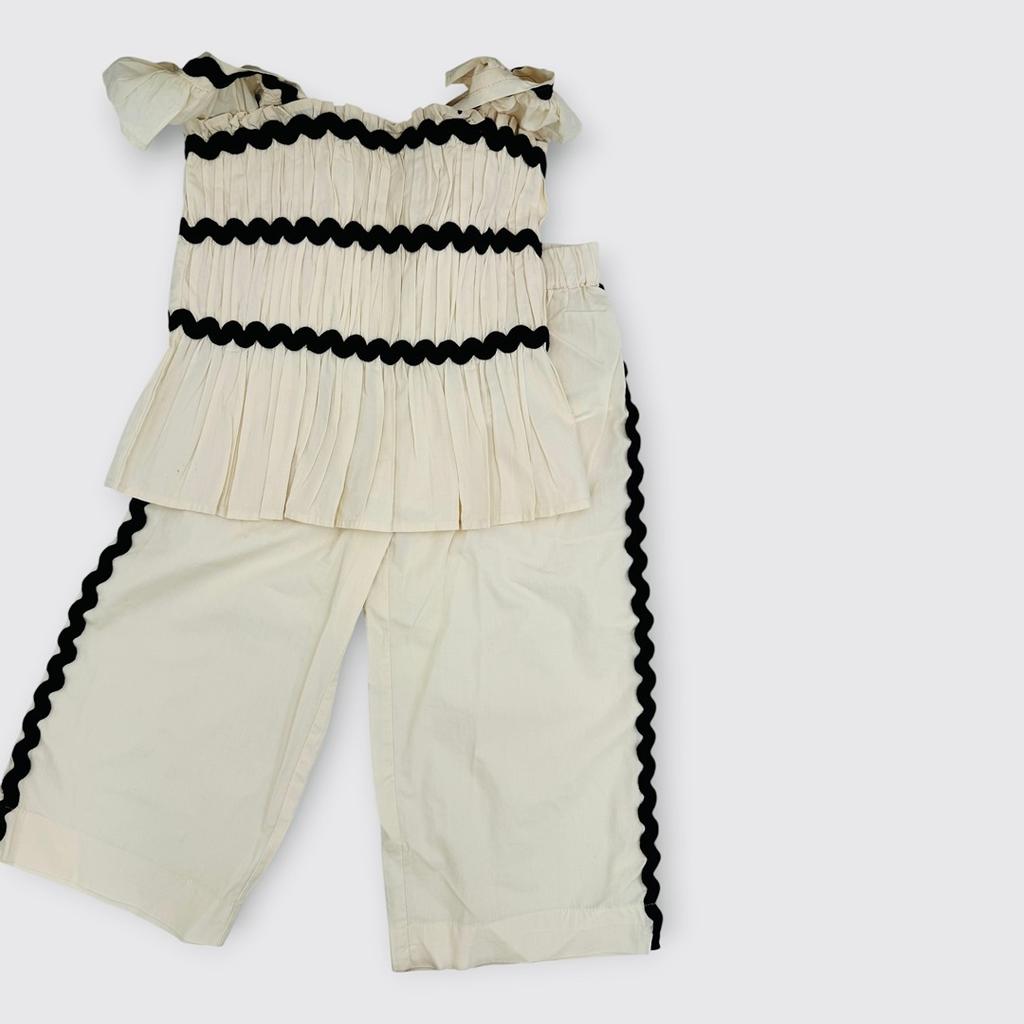Zara - Ensemble top crème - 5 ans - État : Excellent