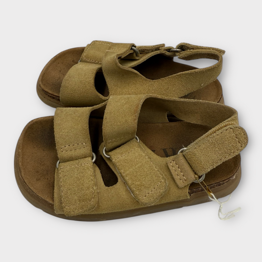 Zara - Chaussures -12 - 18 mois Taille 22