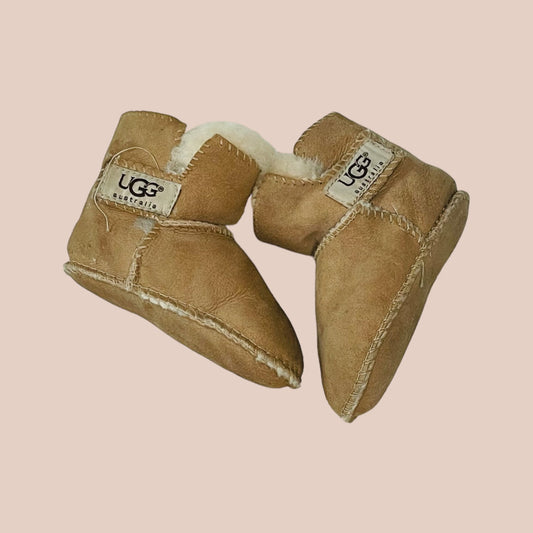 UGG - Taille 19-20